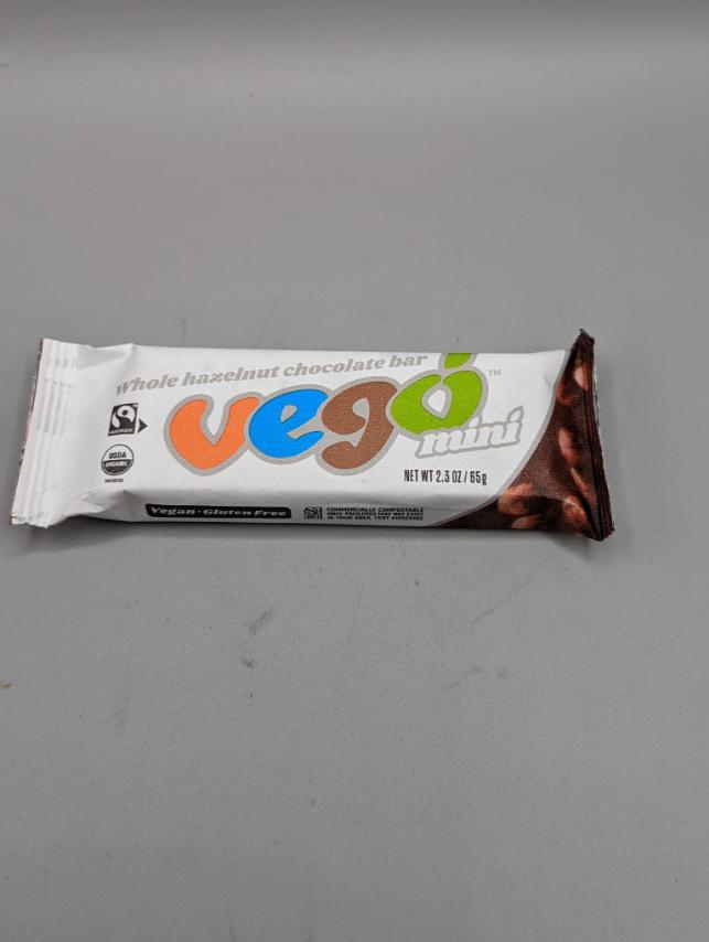 Whole Hazelnut Chocolate Bar Vego Mini